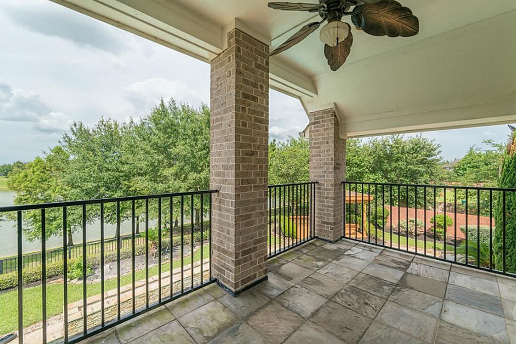 Scola's peaceful place looks out on a lake.  

11801 Sea Shadow