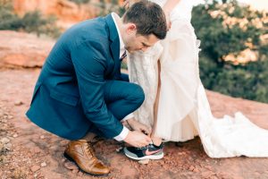 Heather Rogers & Ben Nichols wedding in Sedona, AZ (Photo by Vienna Glenn Photography)
