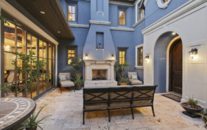 5122 Horseshoe Trail