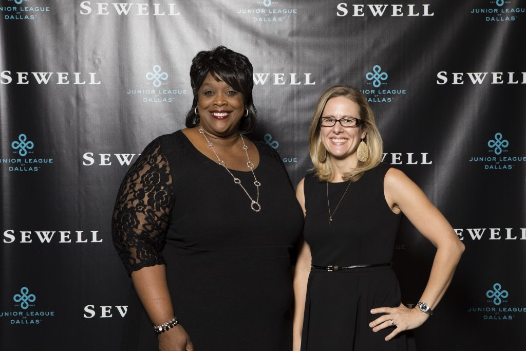 Evelyn Ashley, Brittany Montgomery