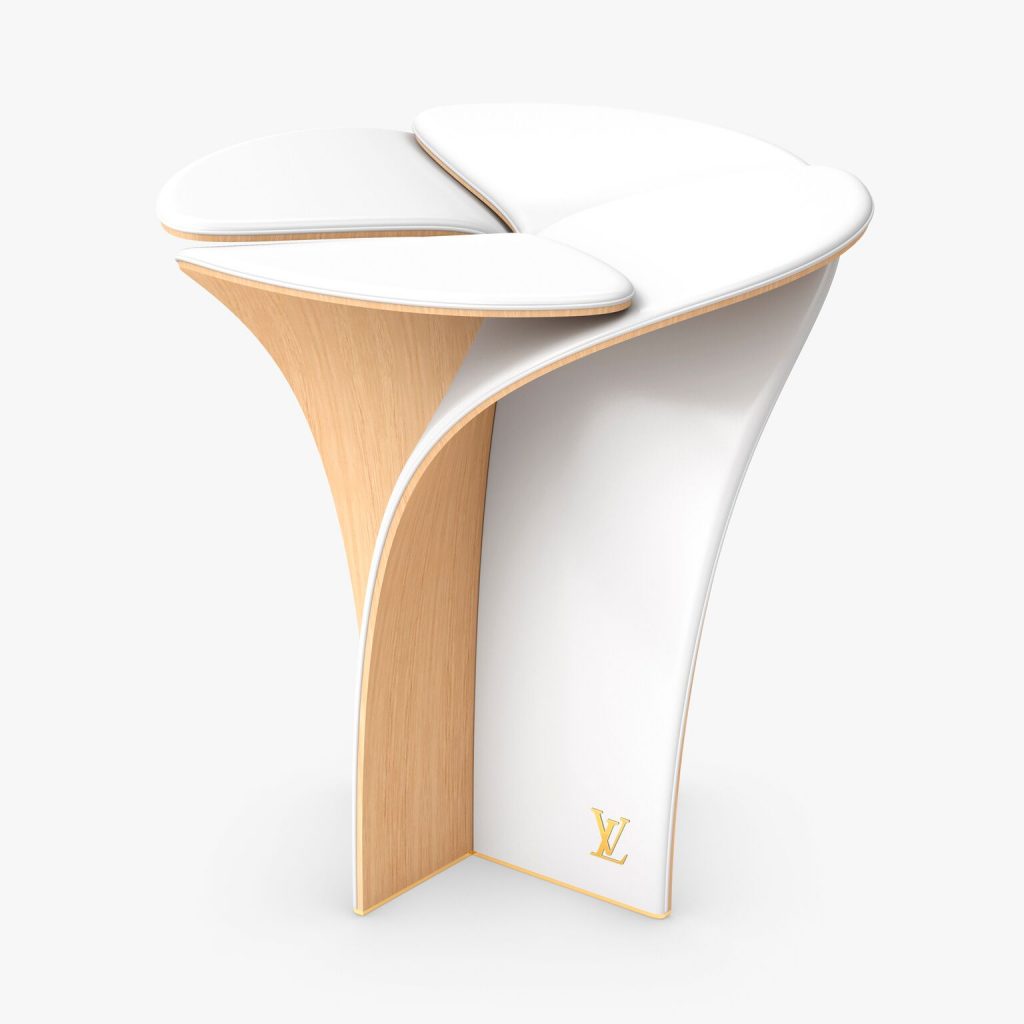 Blossom Stool (white) by Tokujin Yoshioka