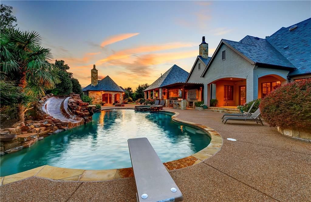 Selena Gomez mansion