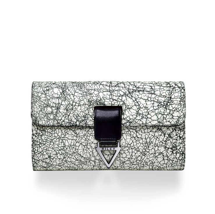 Riley Versa collection