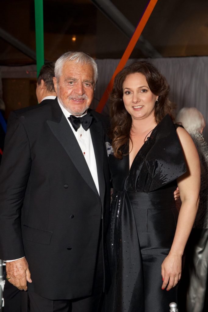 Irving Blum, Simone Wicha