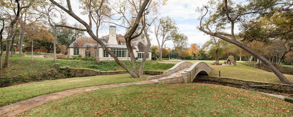 The property includes a main house and guest house. 