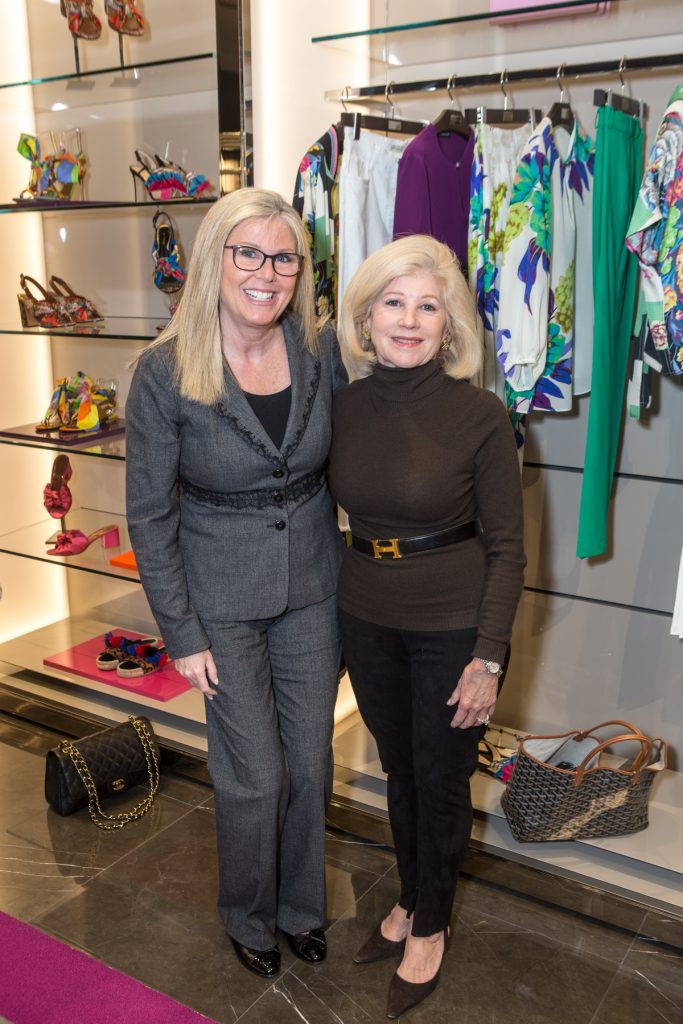 Amy Wendt, Valerie Bell