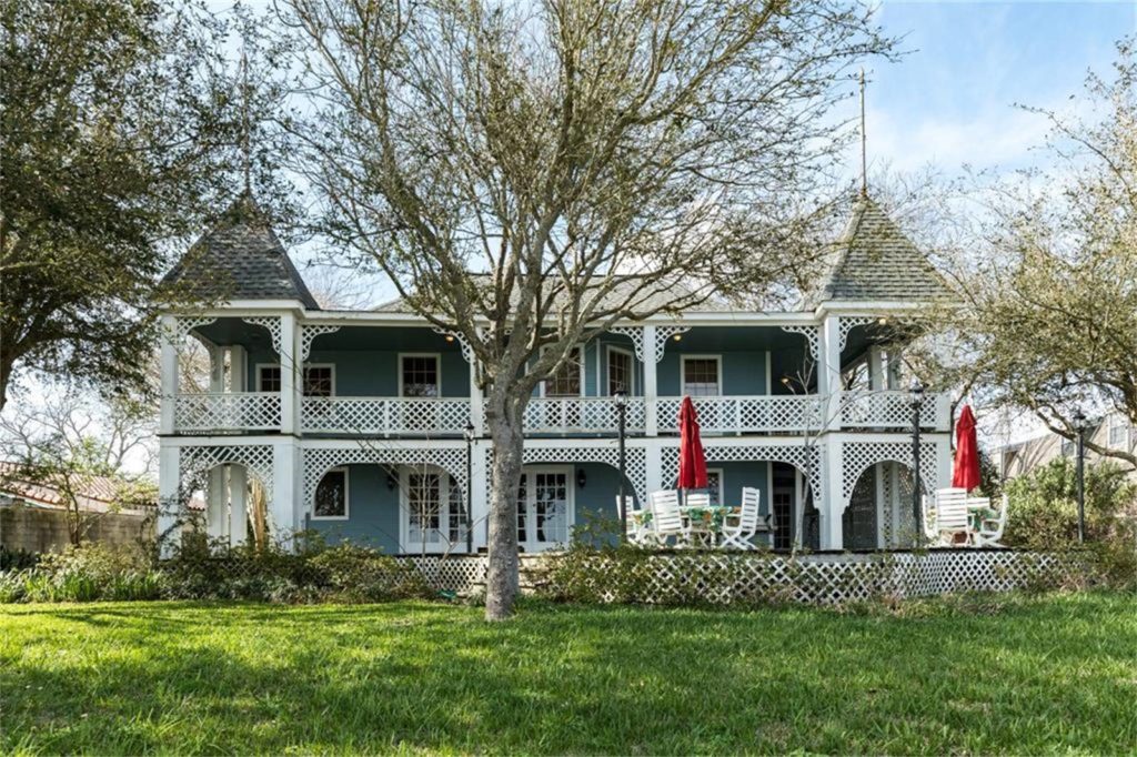 Galveston home back