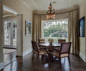 Lance Armstrong mansion window