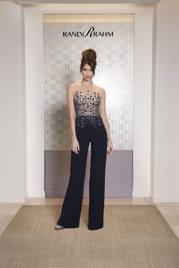 Becca Kufrin&amp;#39;s Favorite Fashion Designer Weighs in on the Divide ...