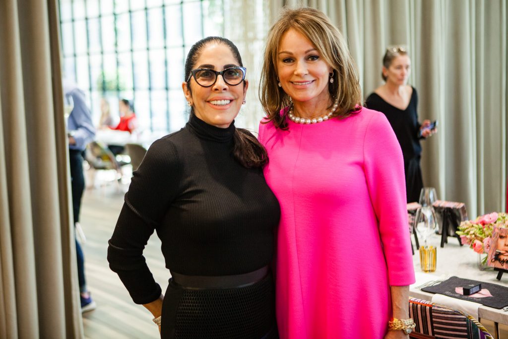 Sue Gragg, Claire Emanuelson