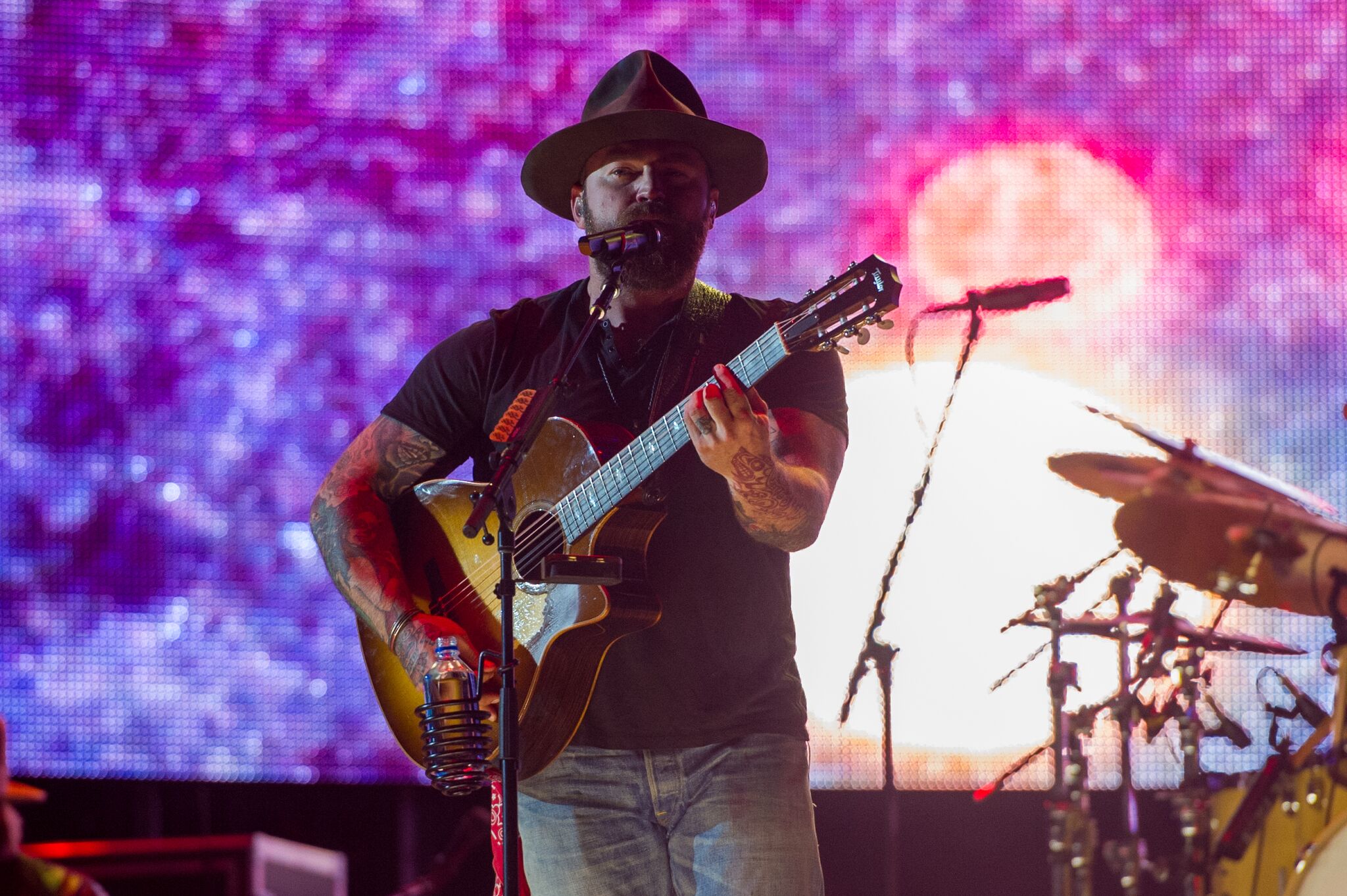Zac Brown Band Gushes Over All of Houston's "Pretty Girls" in a Rousing