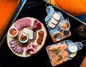 Bar Victor shareables