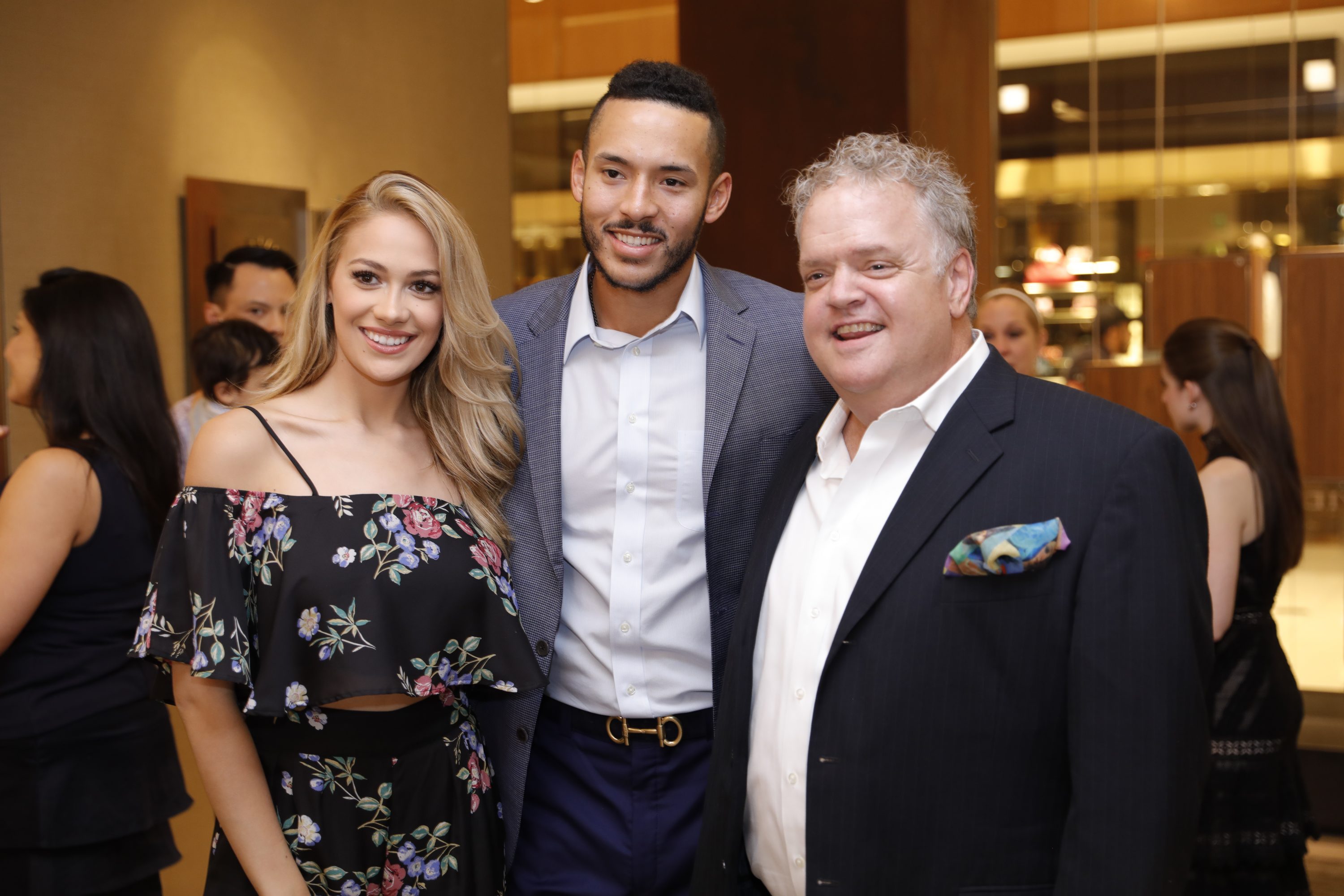 Carlos Correa and His Future Wife Enjoy a Jewelry Store Night Out