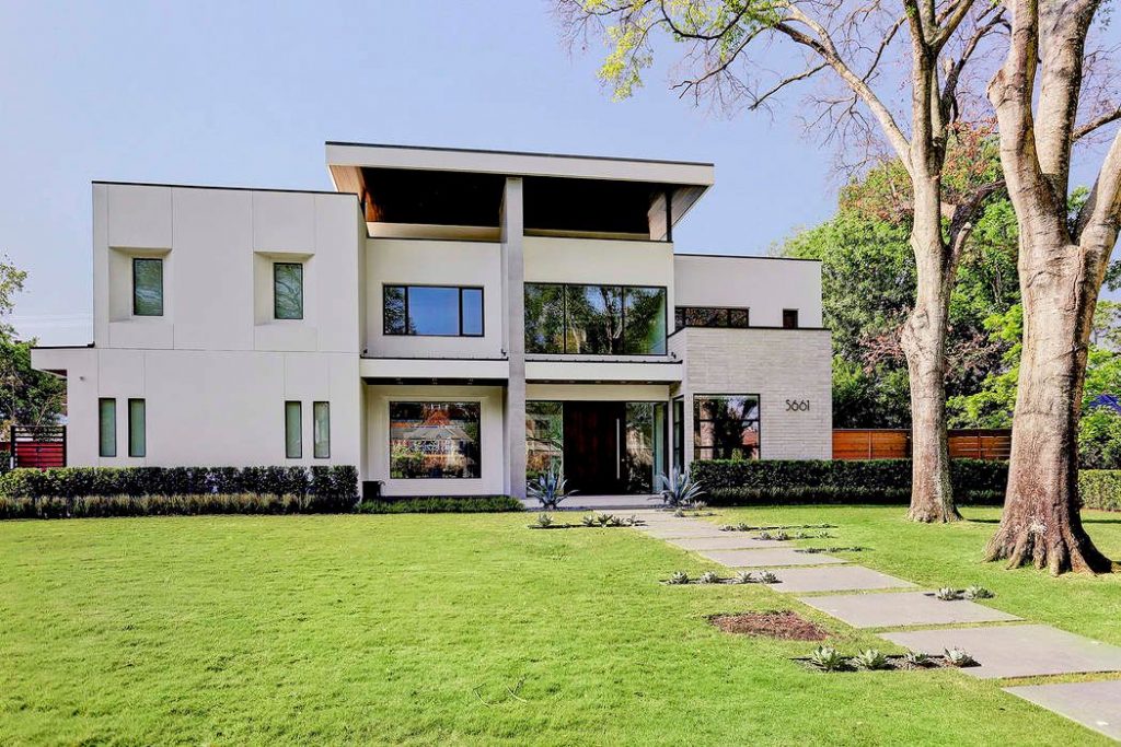 Castle Door combines European flair with modern construction. (All photos courtesy of Sotheby's Homes.)