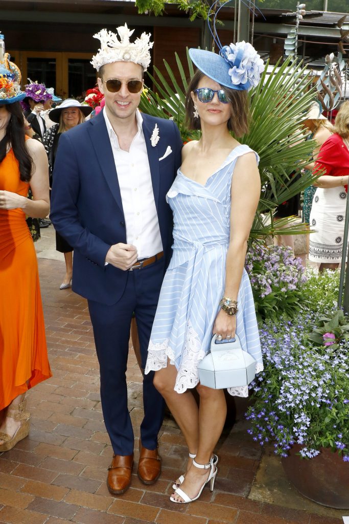 Dustin Holcomb, Nerissa  von  Helpenstill