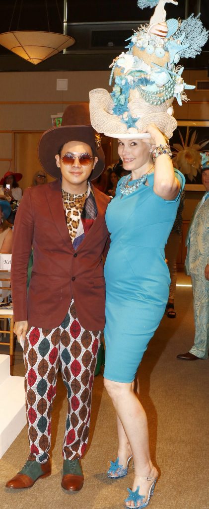  Hat  Judge  Joe  Vilaiwan  presenting  Grace  and  Folly  Most  Creative  to  Carmen  Hancock.   