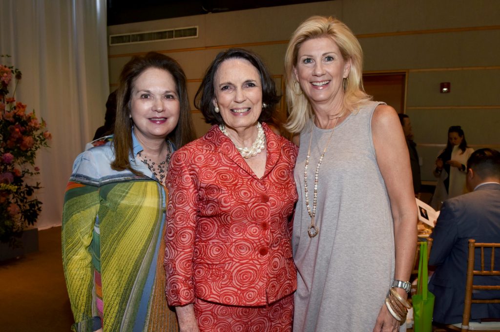 Gloria Snead, Kaki Hopkins, Lea Anne Laughlin