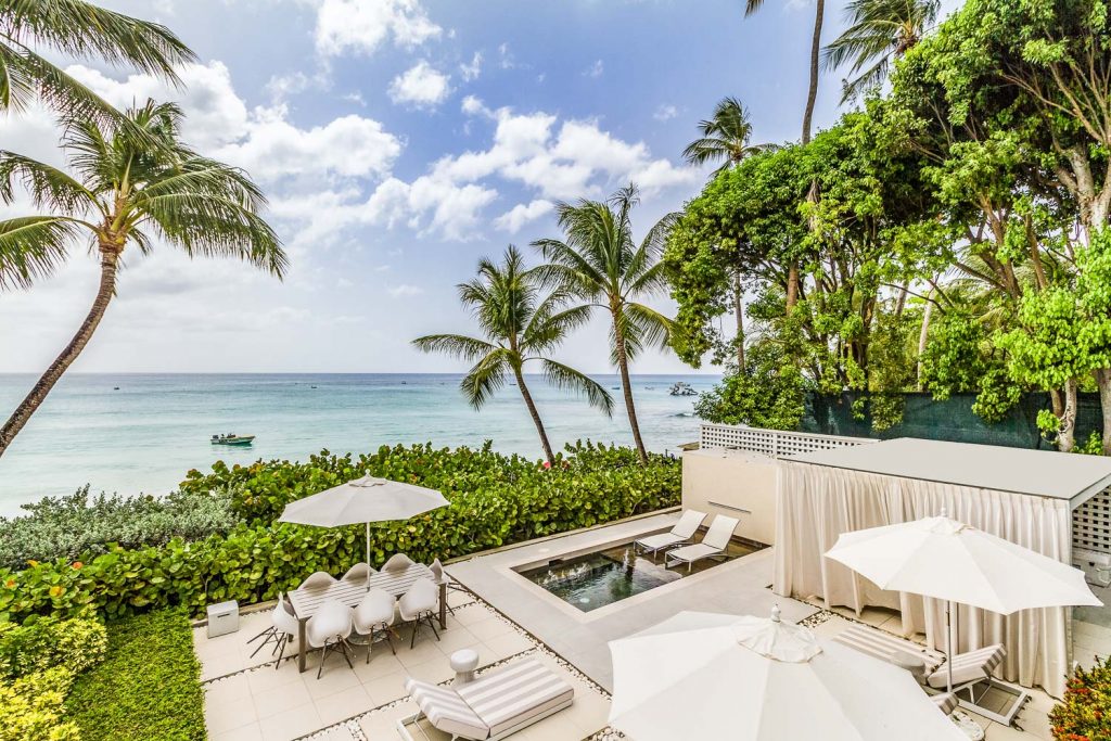 Footprints is expansive enough to host 10 guests in the paradise of Barbados. 