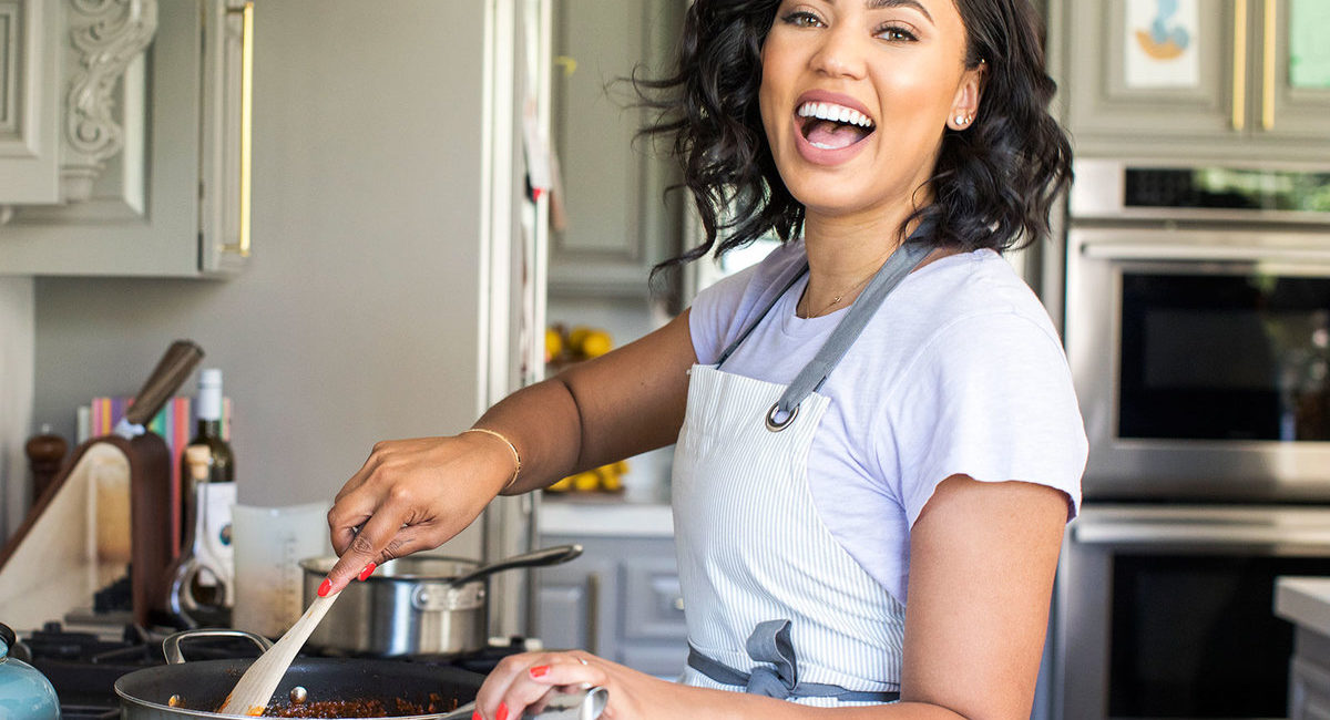 Ayesha Curry International Smoke