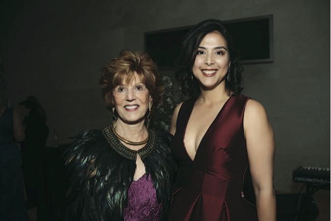 Donna Wilhelm, Lara Harrison