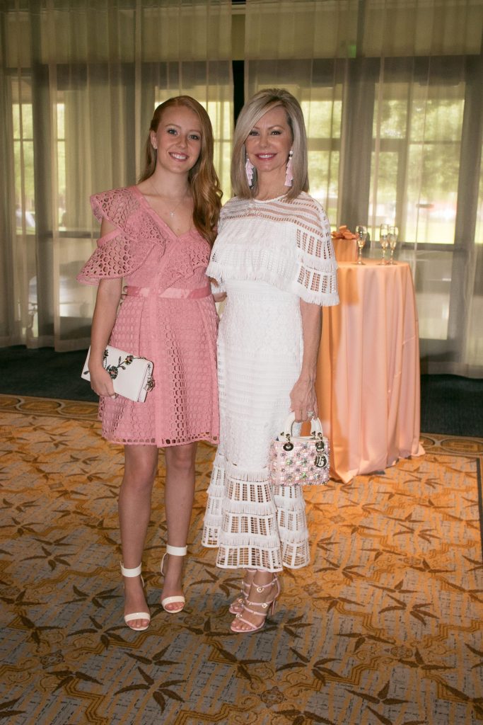 Ciara Cooley, Lisa Cooley