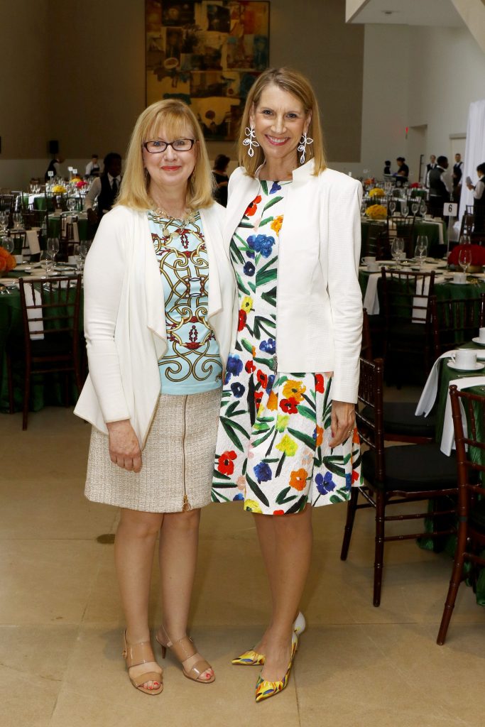 Lisa Meyer, Linda Spina