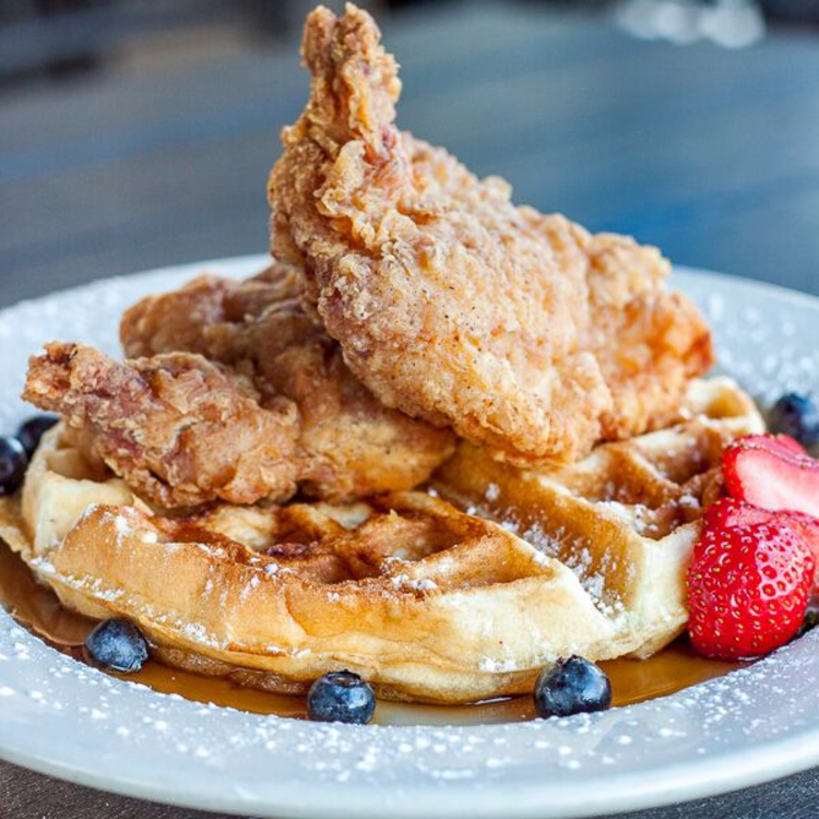 Chef Point is big on comfort food, served up in a working gas station. 