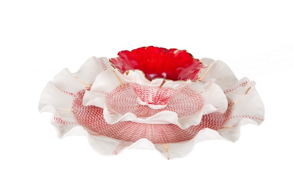 Delicate nesting bowls