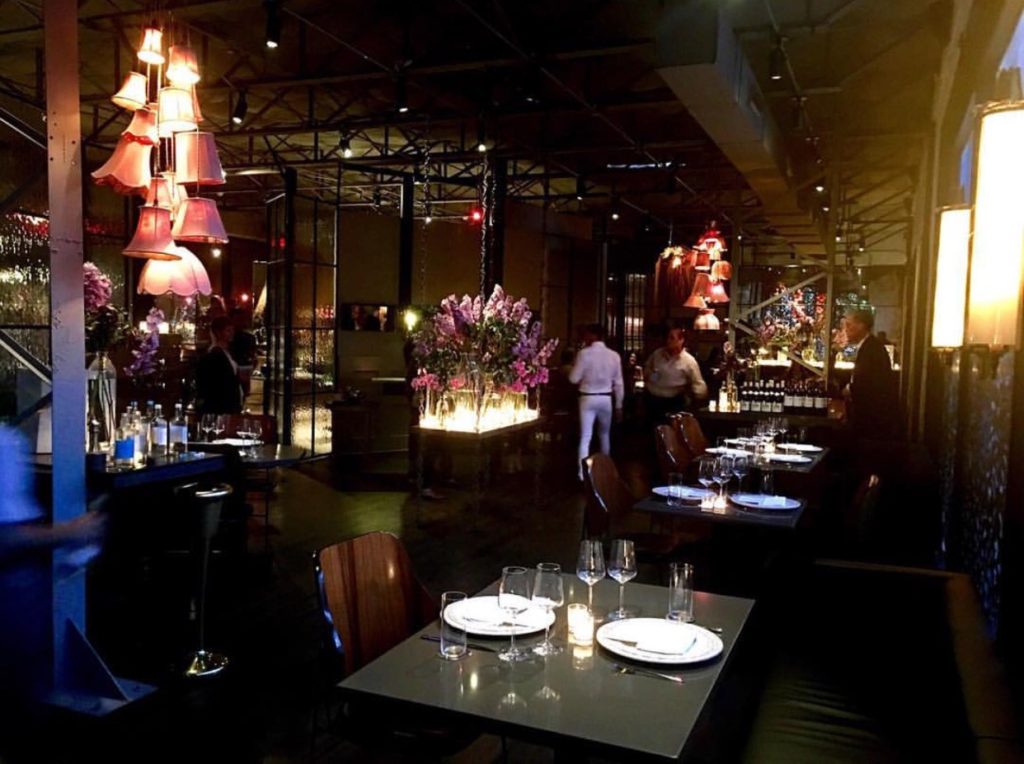 Grange Hall already won lunch in Dallas. Now, it tackles a new frontier.