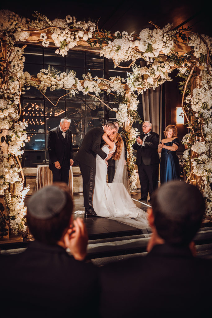Lauren Weingarten & Oren Marouni wedding at The Astorian (Photo by Aisha Khan of Ama Photography & Cinema)