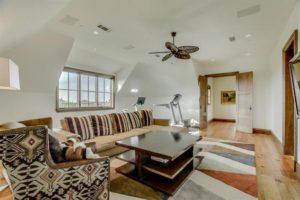 glenn beck mansion tv room