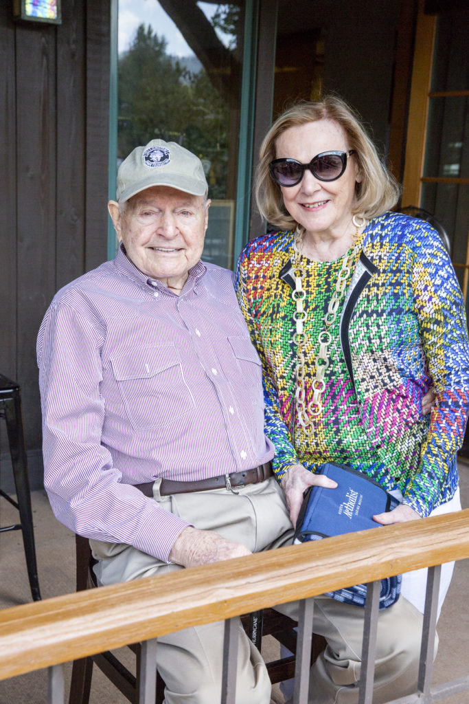 July 30, 2018

Houston Methodist Hospital

Tiehack House

Lunch at Aspen Golf Course

@mattpower