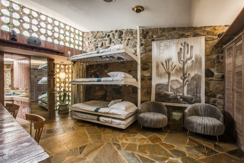 This bunkbed situation seems questionable. 