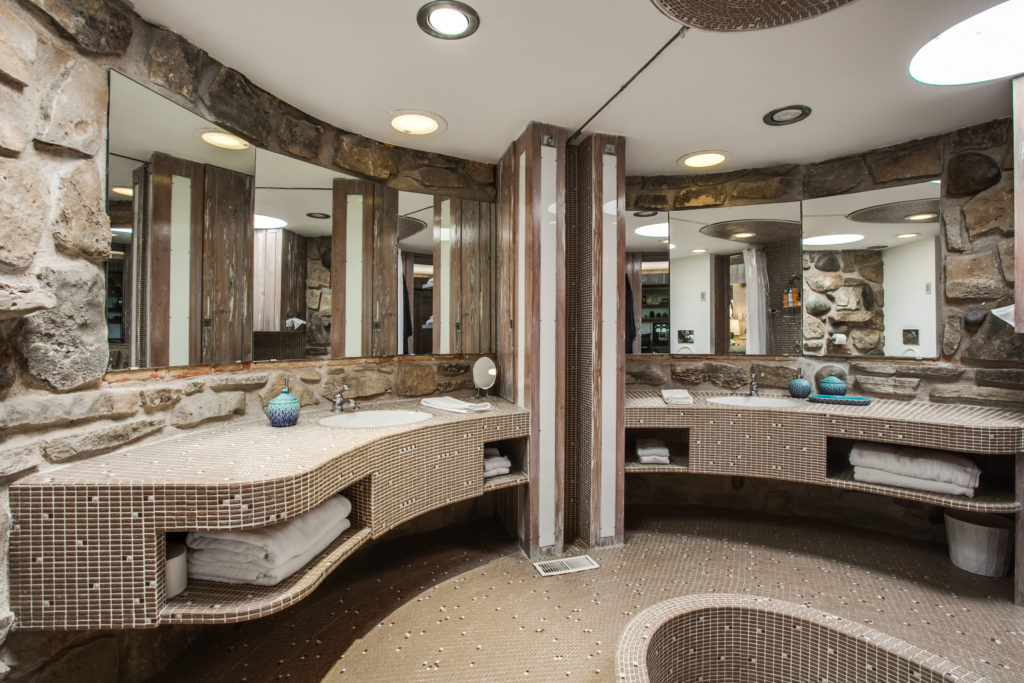 The master bathroom is retro yet modern.