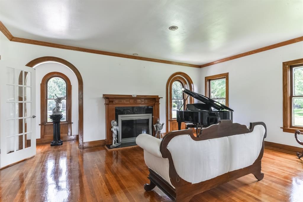 The home sits on an 8,600-square-foot lot. 