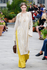 Oscar de la Renta spring summer 19 at New York Fashion Week.