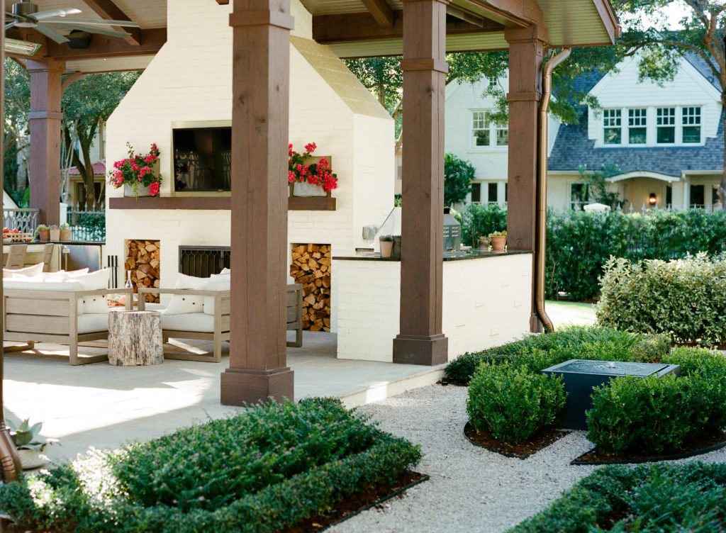 Lanson B. Jones & Co. knows that your outdoor space can be your sanctuary.