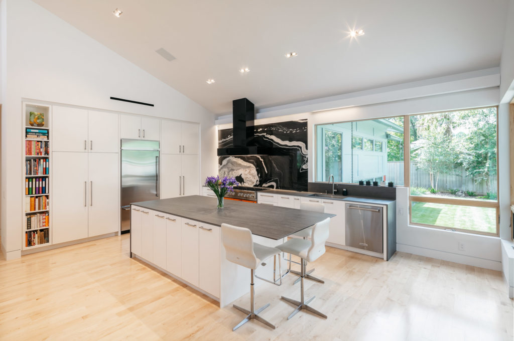 8725 Banzer, RD Architecture