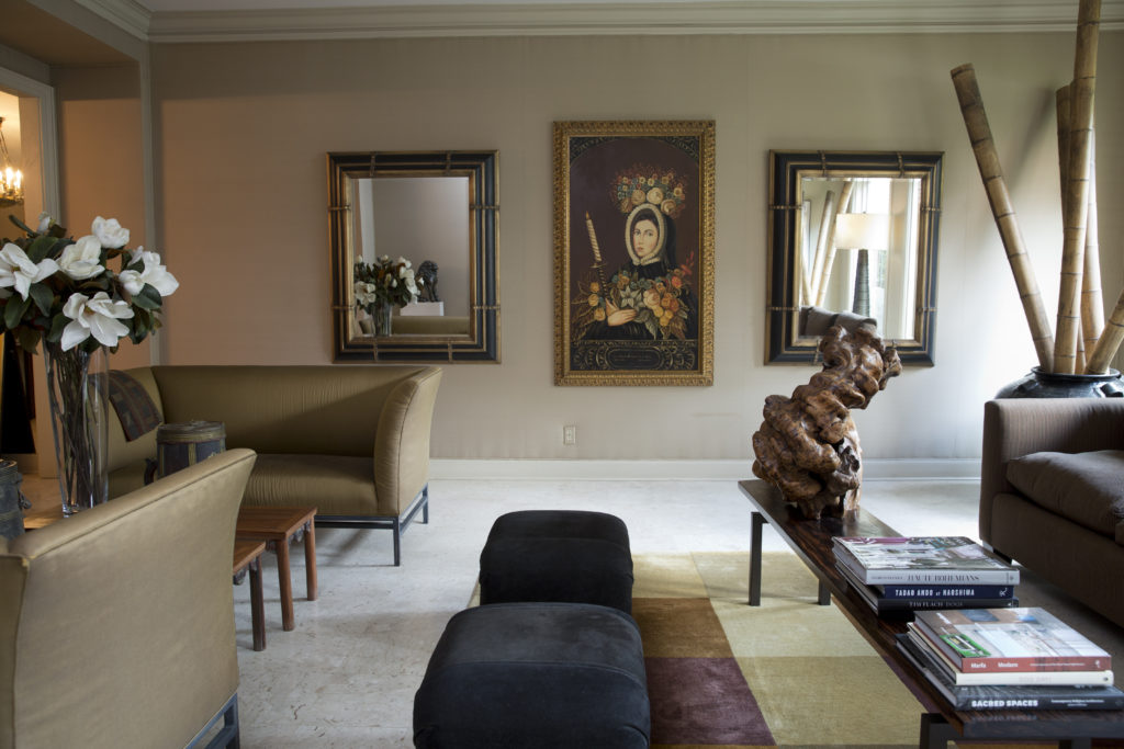 Munson Mirrors in the Upper Kirby townhome of Carol Barden. Photo by Jenny Antill Clifton.