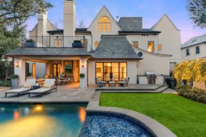 4430 bordeaux exterior back