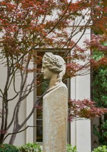 4430 bordeaux sculpture