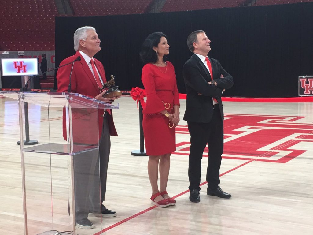 Bill Worrell, Renu Khator and Tilman Fertitta share a moment at the Fertitta Center opening. (@MarkBermanFox26.)