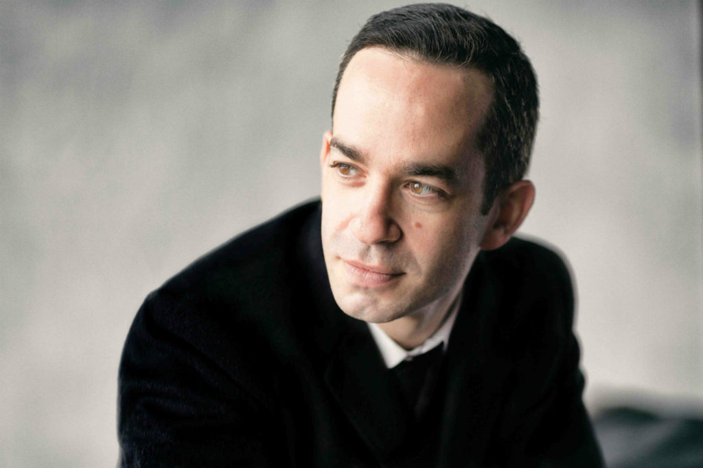 Inon Barnatan will solo on the piano Mozart just in time for Thanksgiving.