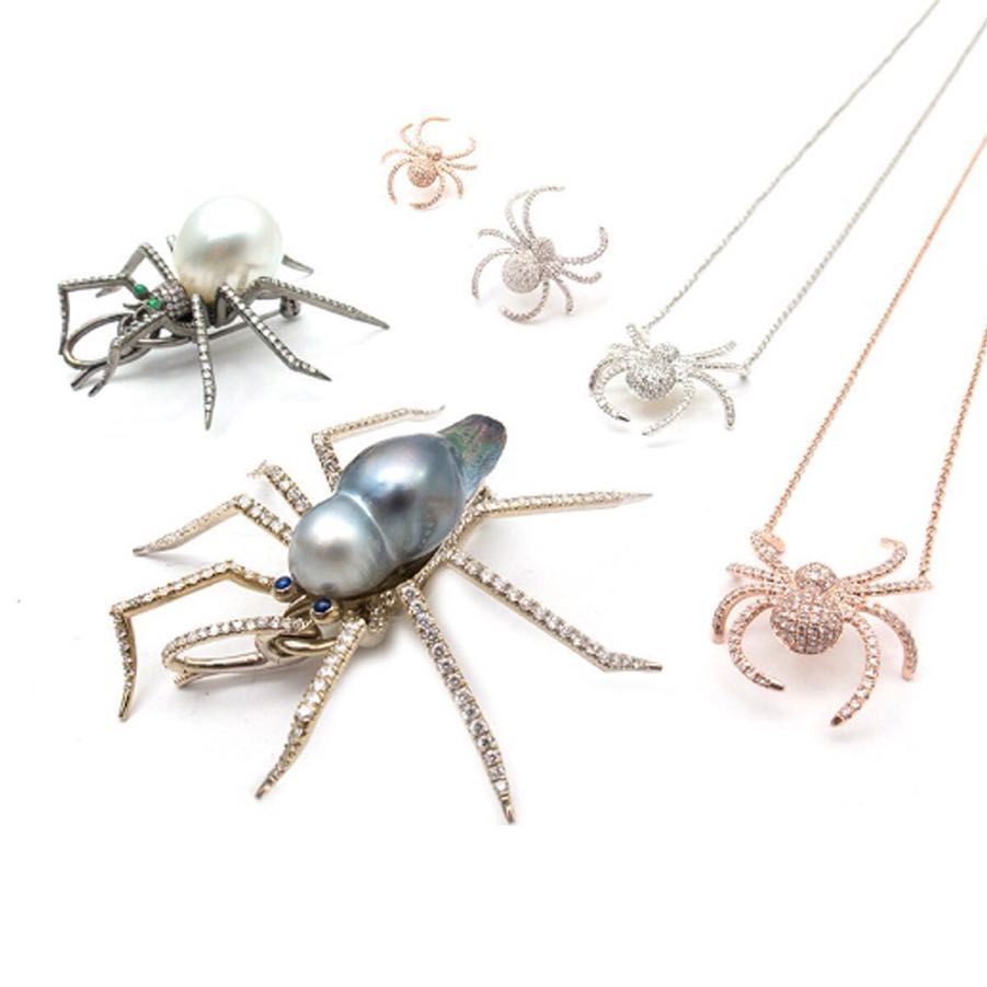 Abejas will give you 50% off one full-priced item. 