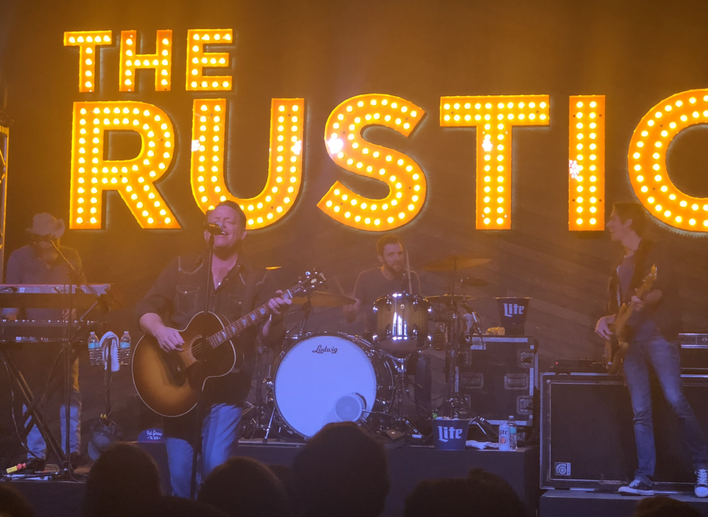 the rustic pat green up close