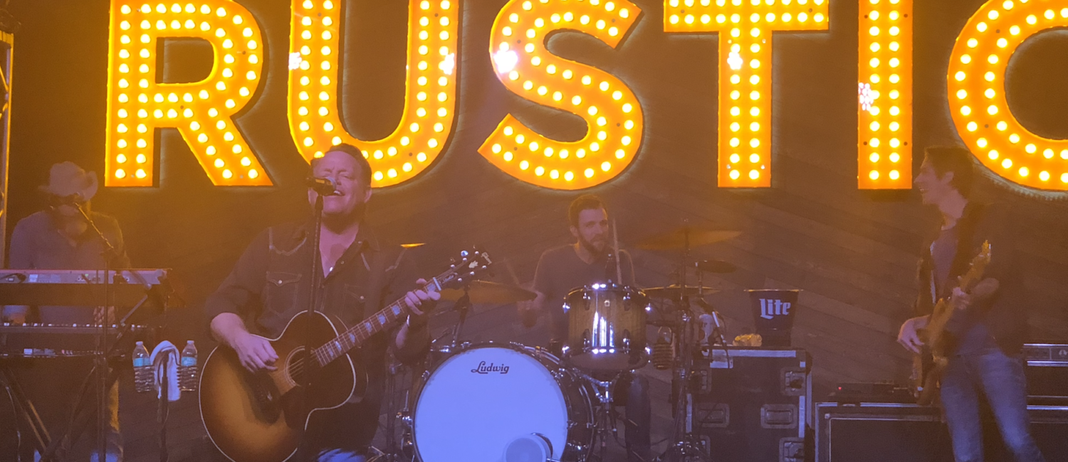 the rustic pat green up close