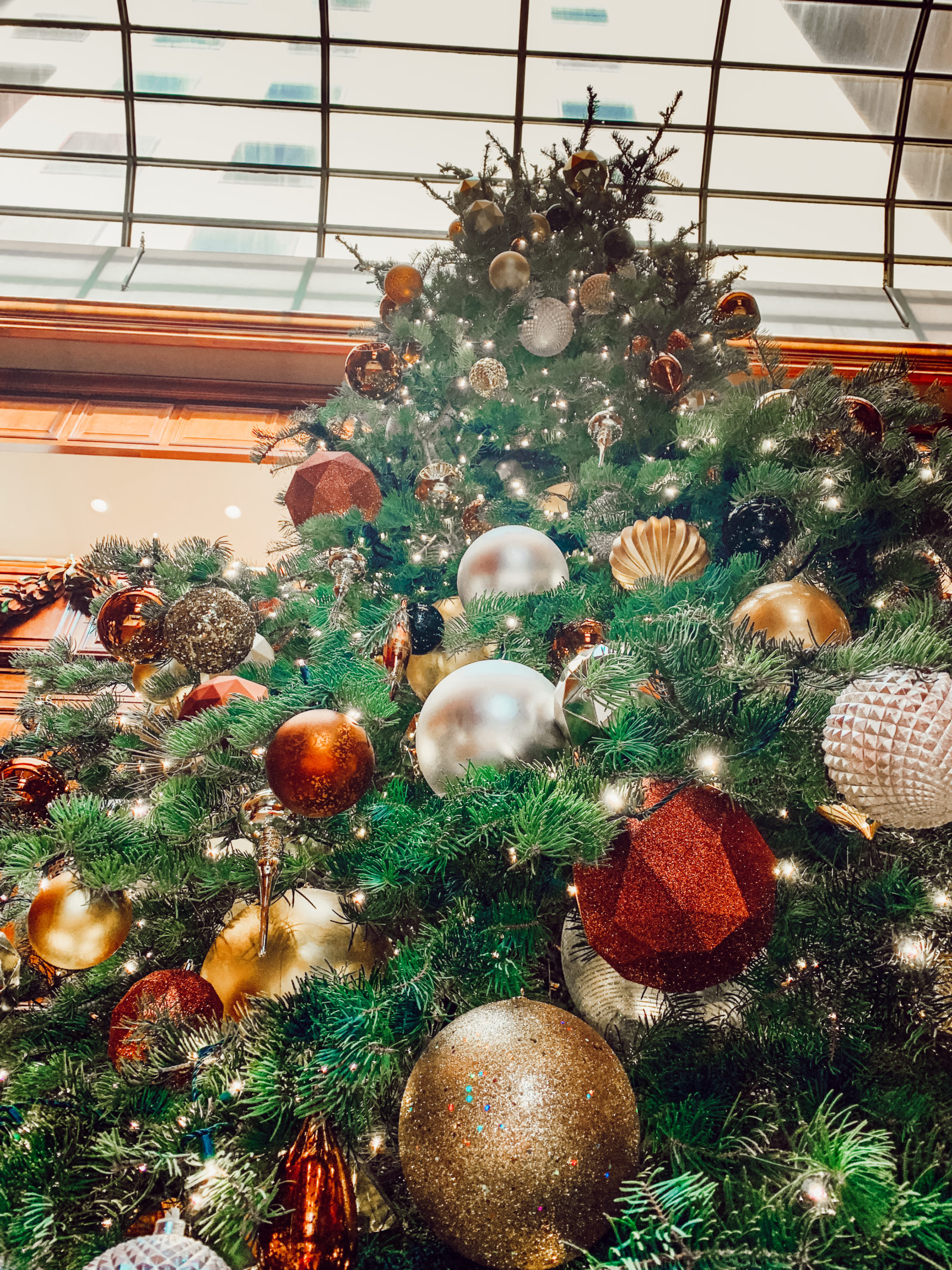 Dallas' Best Christmas Tree? This Redesigned Dallas Hotel Brings a Must