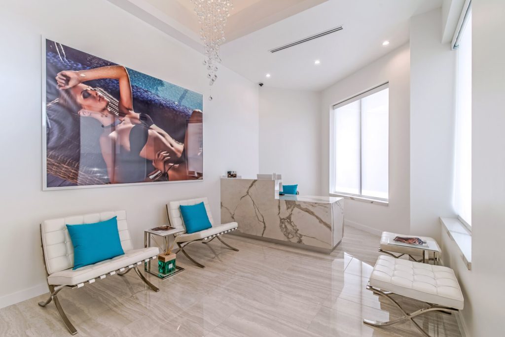 The spa is very open and bright. 