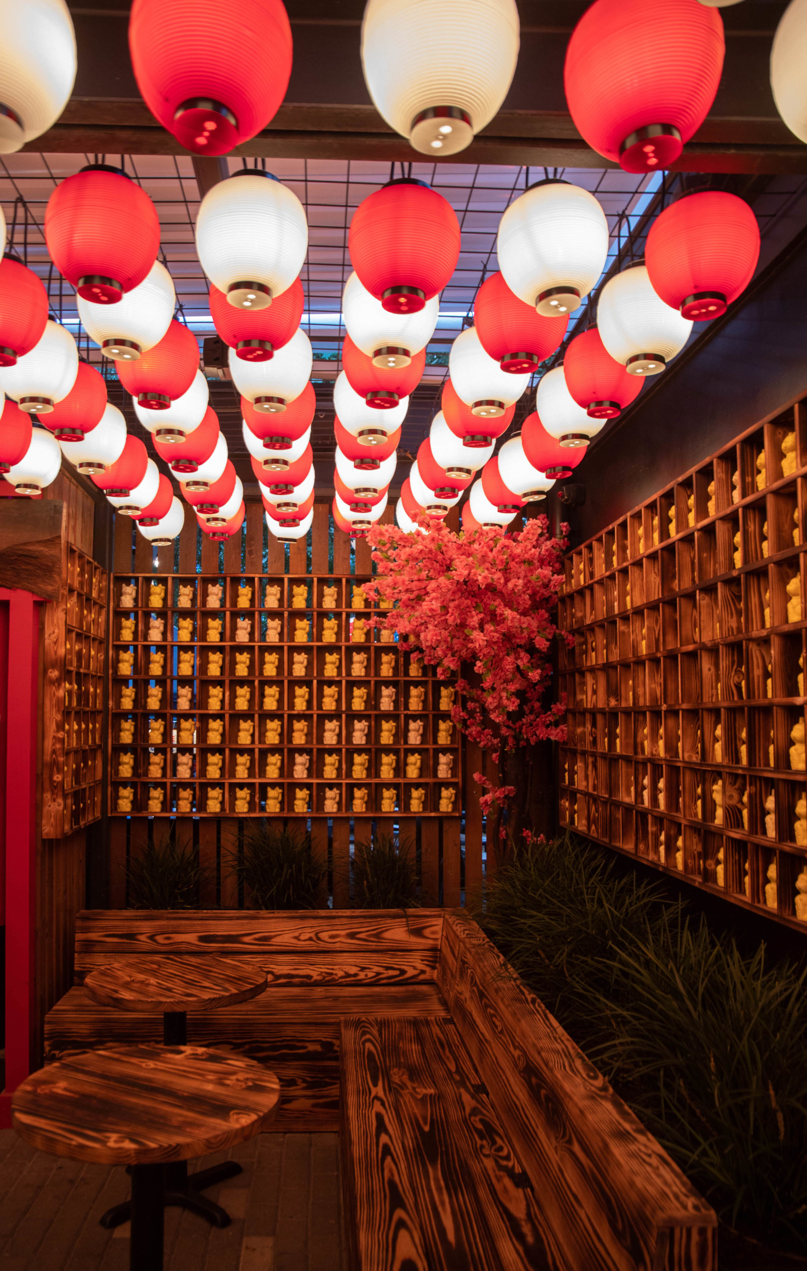 New Austin Patio Bar From Texas Food Celebrities Creates Major Buzz ...