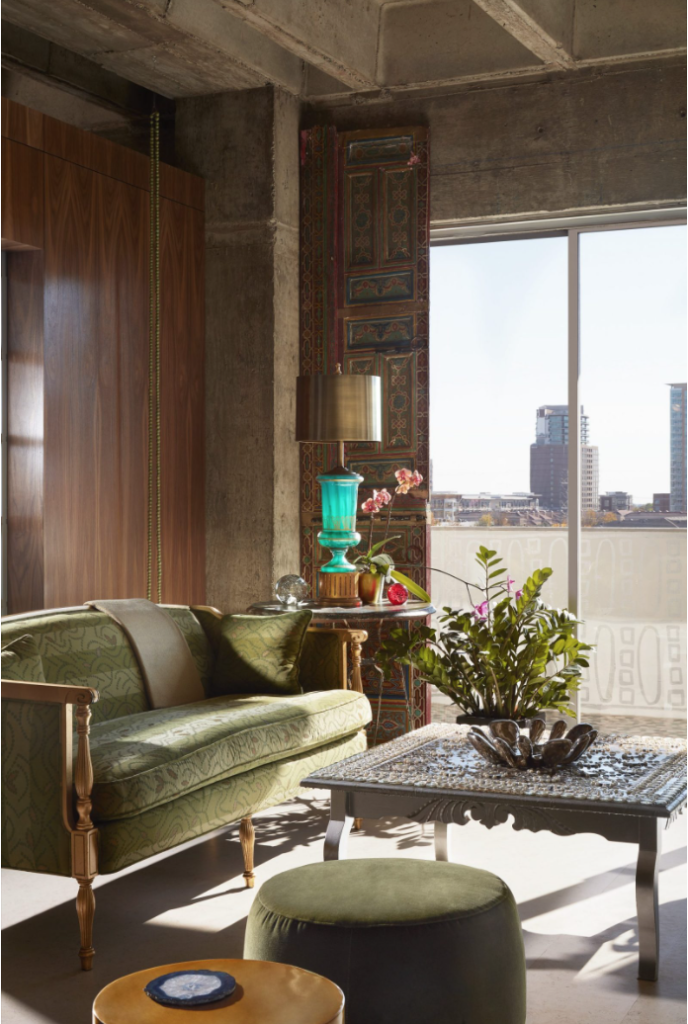 Artist Pam Nelson's apartment was architect George Dahl's former studio. (Photo by Lisa Petrole.)